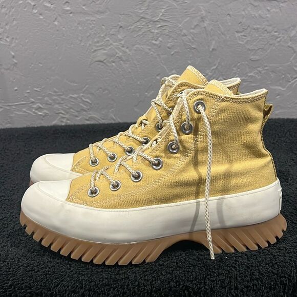 🔥 CONVERSE Chuck Taylor All Star Lugged 2.0 Utility High Sneaker Gold Women Sz - Picture 4 of 14